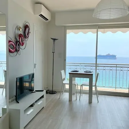 Apartment Studio Les Pieds Dans L'eau *